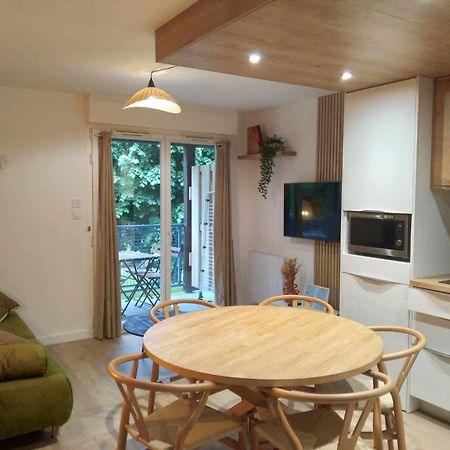 Duplex Lumineux - 40M2 - 2 Chambres - Balcon Terrasse - Parking - Entierement Renove En Mai 2024 Cauterets Exteriör bild