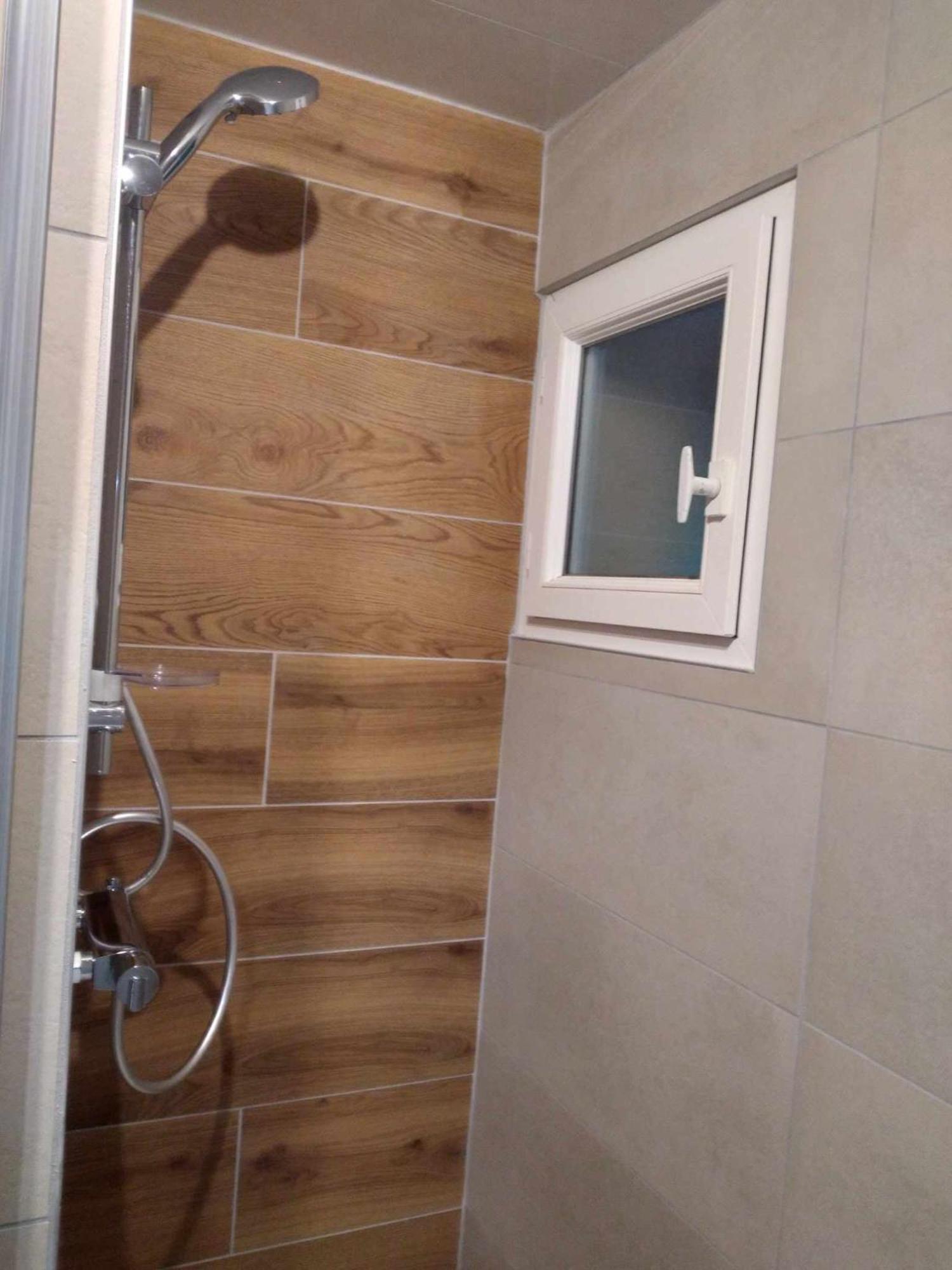 Duplex Lumineux - 40M2 - 2 Chambres - Balcon Terrasse - Parking - Entierement Renove En Mai 2024 Cauterets Exteriör bild